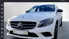 Polarweiss unilack (weiß) Gebraucht 2019 Mercedes C300 Kombi | 25.890 € (Guter Preis)