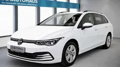 Weiß Gebraucht 2023 VW Golf VIII Life Kombi | 21.770 € (Fairer Preis)