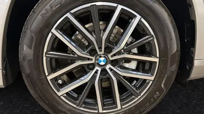 Gebraucht BMW X1 M Sport 136 PS (100 kW) 2025 Spacesilber metallic SUV