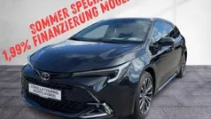 Black mica / ink Gebraucht 2024 Toyota Corolla Team Limousine | 36.195 € (Teuer)