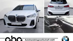 Weiß Gebraucht 2024 BMW 218 Active Tourer M Sport Van / Kleinbus | 32.930 € (Fairer Preis)