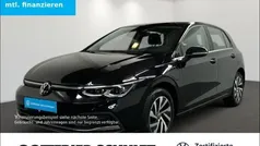 Schwarz Gebraucht 2021 VW Golf VIII Style Limousine | 21.350 € (Fairer Preis)