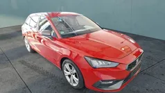 Rot Gebraucht 2022 Seat Leon FR-Line Van / Kleinbus | 20.275 € (Fairer Preis)