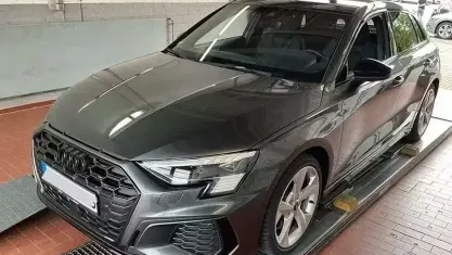 Gebraucht Audi S3 310 PS (228 kW) 2024 Grau Limousine