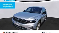 Silber Gebraucht 2021 VW Tiguan United SUV | 27.690 € (Fairer Preis)