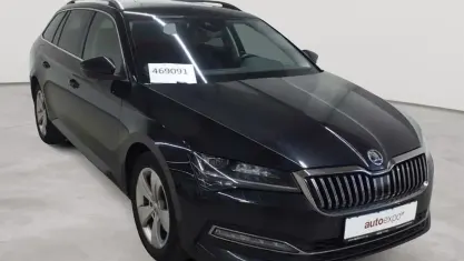 Używany Skoda Superb Style 190 KM (139 kW) 2022 Czarny Kombi