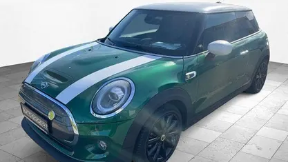 Gruen Gebraucht 2020 Mini Cooper SE Kleinwagen | 16.350 € (Fairer Preis)