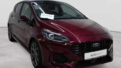 Gebraucht Ford Fiesta ST-Line X 100 PS (73 kW) 2022 Beautiful berry red metallic Kleinwagen