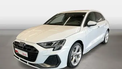Gebraucht Audi A3 S-Line 150 PS (110 kW) 2025 Gletscherweiss Limousine