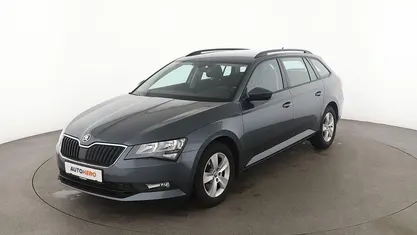 Grau Gebraucht 2019 Skoda Superb Active Kombi | 15.260 € (Guter Preis)