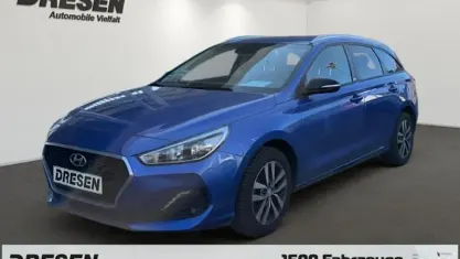 Gebraucht Hyundai i30 YES! 120 PS (88 kW) 2019 Blau Kombi