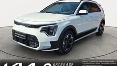 (ud) schneeweiss Gebraucht 2023 Kia e-Niro Inspiration SUV | 26.590 € (Fairer Preis)