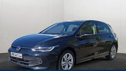 Gebraucht VW Golf VIII Life 150 PS (110 kW) 2024 Schwarz Limousine