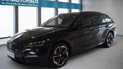 Schwarz Gebraucht 2023 Skoda Octavia RS Kombi | 28.870 € (Fairer Preis)