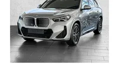 Silber Neu 2025 BMW iX1 M Sport SUV | 53.590 € (Fairer Preis)