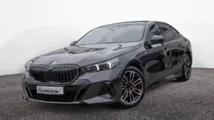 Grau Gebraucht 2024 BMW 520 M Sport Limousine | 57.900 € (Fairer Preis)