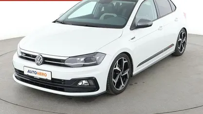 Weiß Gebraucht 2021 VW Polo Beats Limousine | 16.190 € (Guter Preis)