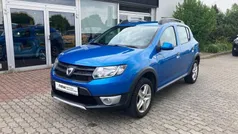 Blau Gebraucht 2014 Dacia Sandero Stepway Kleinwagen | 5.980 € (Fairer Preis)