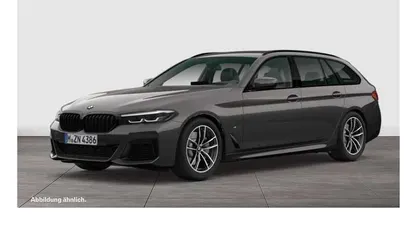 Grau Gebraucht 2021 BMW 520 M Sport Kombi | 33.480 € (Fairer Preis)