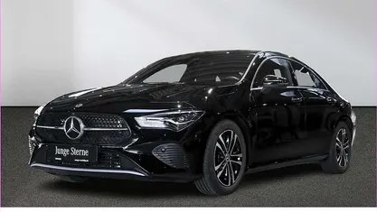 Gebraucht Mercedes CLA200 163 PS (119 kW) 2024 Unilack nachtschwarz Coupé