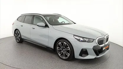 Gebraucht BMW 520 M Sport 197 PS (144 kW) 2025 Limousine