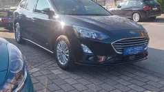 Obsidianschwarz metallic Gebraucht 2020 Ford Focus Titanium Kombi | 12.990 € (Fairer Preis)