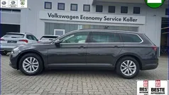 Grau Gebraucht 2023 VW Passat Kombi | 27.970 € (Fairer Preis)
