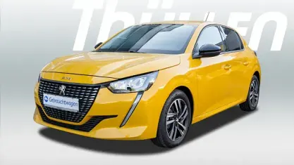 Usata Peugeot 208 Allure 101 CV (74 kW) 2023 Giallo Utilitaria