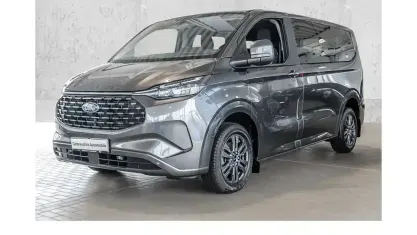 Gebraucht Ford Tourneo Custom Titanium 233 PS (171 kW) 2024 Grau Van
