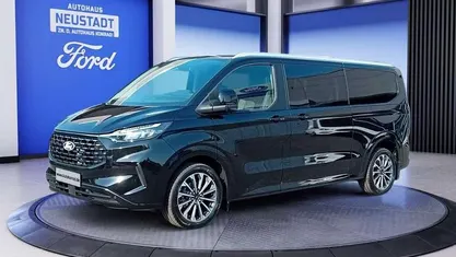 Gebraucht 2025 Ford Tourneo Titanium X Van / Kleinbus | 62.490 € (Fairer Preis)