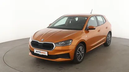 Orange Gebraucht 2022 Skoda Fabia Tour Limousine | 15.860 € (Guter Preis)