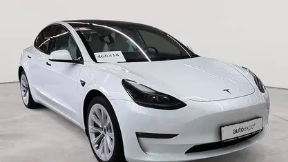 Gebraucht Tesla Model 3 366 kW (498 PS) 2022 Pearl white multicoat Limousine