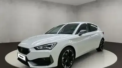 Gebraucht Cupra Leon Basis 150 PS (110 kW) 2024 "candy" weiss Limousine