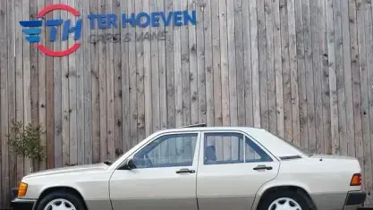 Occasion Mercedes 190 122 ch (89 kW) 1991 Doré Berline