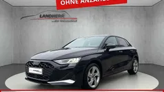 Mythosschwarz Gebraucht 2025 Audi A3 Sportback Kleinwagen | 27.985 € (Superpreis)