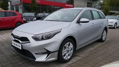 Neu Kia Ceed Sportswagon Vision 99 PS (72 kW) 2025 Sparklingsilber metallic Kombi
