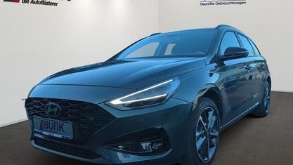 Gebraucht Hyundai i30 Advantage 101 PS (74 kW) 2025 Cypress green Kombi