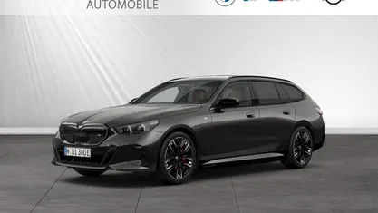 Sophistograu brillanteffekt metallic Gebraucht 2024 BMW i5 Comfort Edition Kombi | 75.743 € (Fairer Preis)