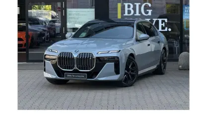 Neu BMW i7 M Sport 334 kW (455 PS) 2026 Grau Limousine