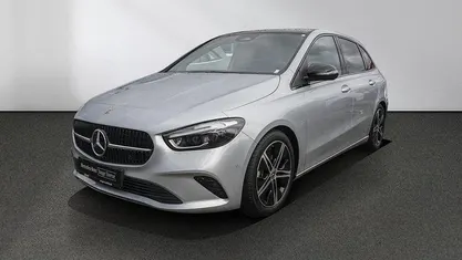 Gebraucht Mercedes B180 Progressive 136 PS (100 kW) 2025 Van / Kleinbus