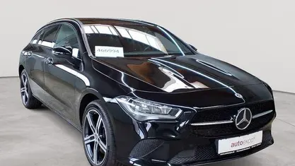 Gebraucht Mercedes CLA250e Shooting Brake Progressive 160 PS (117 kW) 2022 Nachtschwarz Kombi