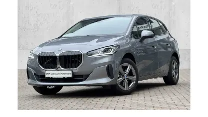 Gebraucht BMW 220 Efficient Dynamics 156 PS (114 kW) 2023 Skyscraper grau Coupé