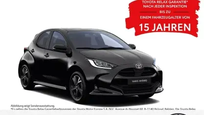 Neu Toyota Yaris Hybrid 116 PS (85 kW) 2025 Black mica / ink Limousine