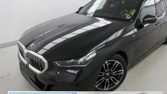 Black sapphire Gebraucht 2025 BMW 520 M Sport Limousine | 57.800 € (Fairer Preis)