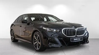 Gebraucht BMW 540 Comfort Edition 303 PS (222 kW) 2025 Limousine