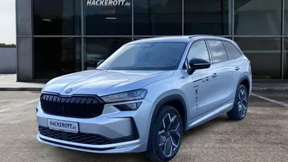 Gebraucht 2025 Skoda Kodiaq SportLine SUV | 53.990 €