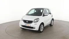 Weiß Gebraucht 2016 Smart ForTwo Coupé Basis Kleinwagen | 10.850 € (Fairer Preis)