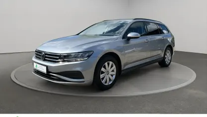Używany VW Passat Conceptline 150 KM (110 kW) 2022 Srebrny Kombi