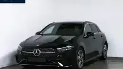 Gebraucht Mercedes A200 AMG 163 PS (119 kW) 2025 Schwarz Kleinwagen
