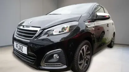 Gebraucht Peugeot 108 Top! Collection 72 PS (52 kW) 2020 Schwarz Kleinwagen